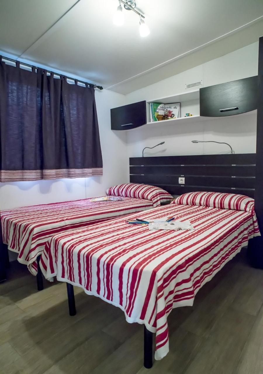 Villa Al Mare Camping - 4 Stelle カヴァッリーノ・トレポルティ エクステリア 写真