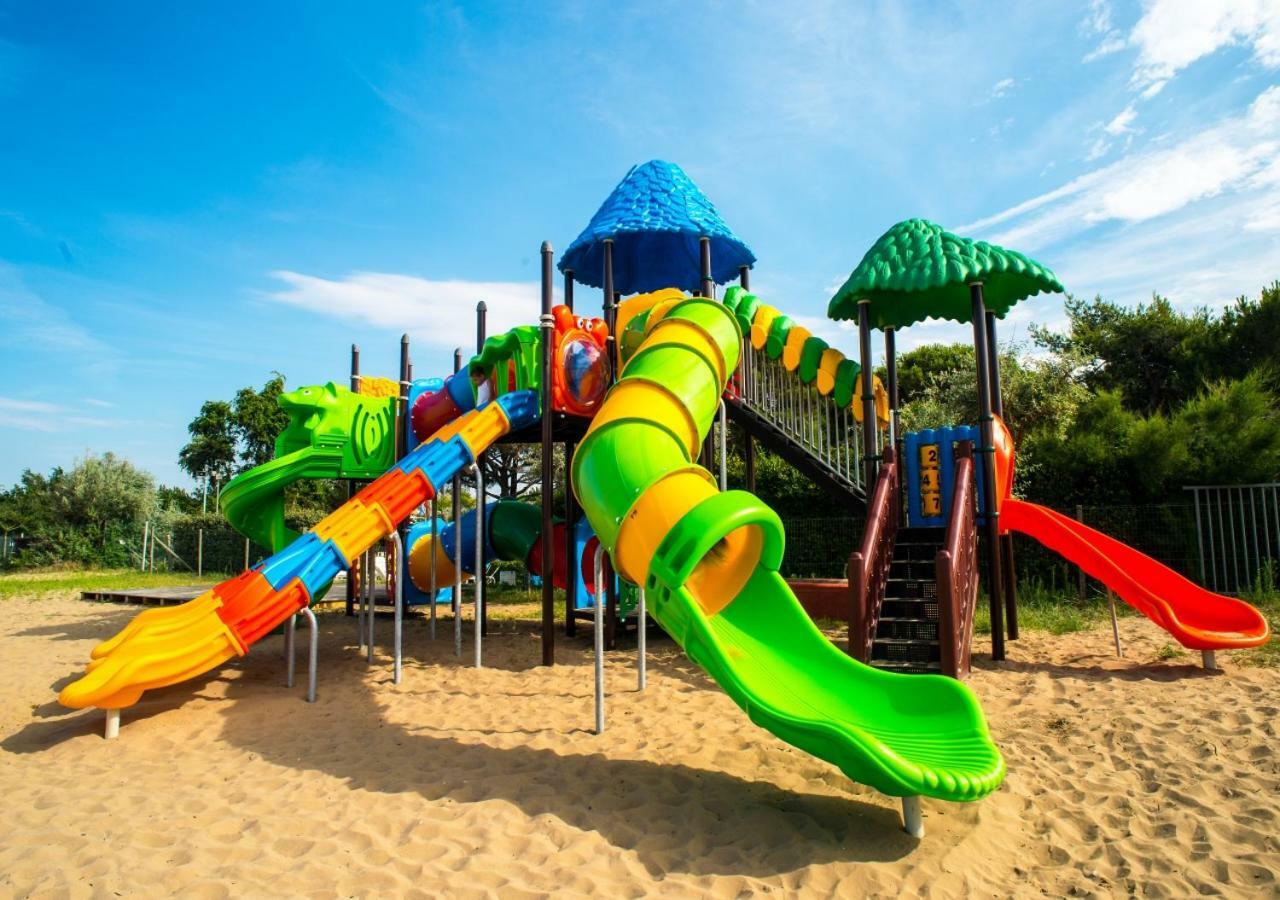 Villa Al Mare Camping - 4 Stelle カヴァッリーノ・トレポルティ エクステリア 写真